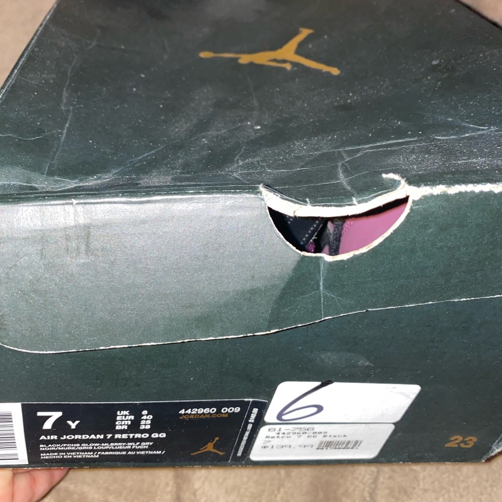 Kids 7y
Okay condition 
Used
Offers always welcome